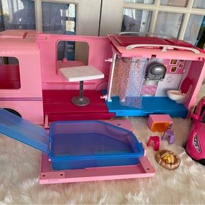 Barbie camper